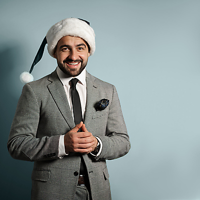 포토 JPG 해외이미지 백그라운드 컨셉 크리스마스 비즈니스 수염 한명 웃음 정장 산타클로스 유행 축하 직장인 비즈니스맨 연결 12월 고립 정중 스타일 카피스페이스 해외포토 직업 1 옷 기념일 남자 표정 사람 공백 날짜 파일형식 이미지허브