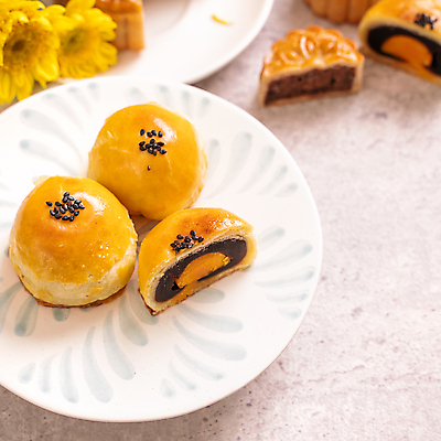 포토 JPG 해외이미지 접시 단면 디저트 실내 사람없음 세개 흰배경 월병 해외포토 식기 음식 백그라운드 3 내부 과자 흰색 중국전통 파일형식 이미지허브