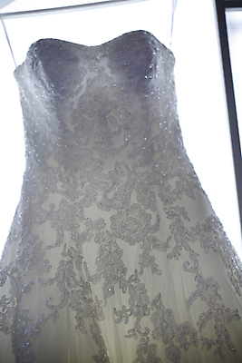 포토 JPG 해외이미지 벽 웨딩드레스 결혼 패턴 결혼식 사랑 사람없음 빛 태양 유행 신혼여행 반지 면 실크 약혼 나쁜 해외포토 자연요소 드레스 감정 무늬 장신구 이벤트 직물 약속 파일형식 이미지허브