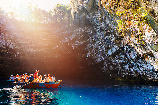 포토 JPG 해외이미지 호수 섬 여행 자연 휴가 사람없음 물 구멍 보트 동굴 지중해 그리스 지하 그리스인 내추럴 지질학 터키석 해외포토 자연요소 서양인 교육 유럽 바다 배_교통 보석 생태계 파일형식 이미지허브