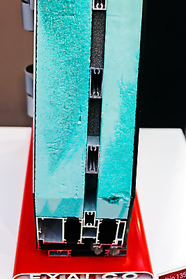 포토 JPG 해외이미지 모양 디자인 산업 가구 백그라운드 십자가 건축양식 부분 창문 유리 새로움 주택 프레임 실내 사람없음 내부 건물 옆모습 흰색 오픈 모서리 제조 플라스틱 자르기 철 서식 각도 뼈대 비닐 더블 설치 철강 해외포토 건축물 건축 뷰포인트 컬러 생활용품 컨셉 모션 재질 파일형식 이미지허브