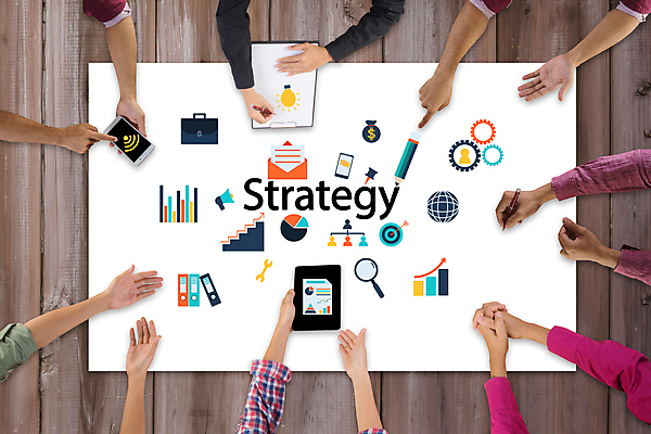 포토 JPG 해외이미지 직업 비즈니스 사업가 통신 회의 아이디어 안테나 사람 사람없음 그래픽 단어 사무실 디지털 작업 비즈니스우먼 네트워크 계획 연결 토론 고객 분석 시작 온라인 브레인스토밍 해외포토 문자 여자 컨셉 직장인 파일형식 이미지허브