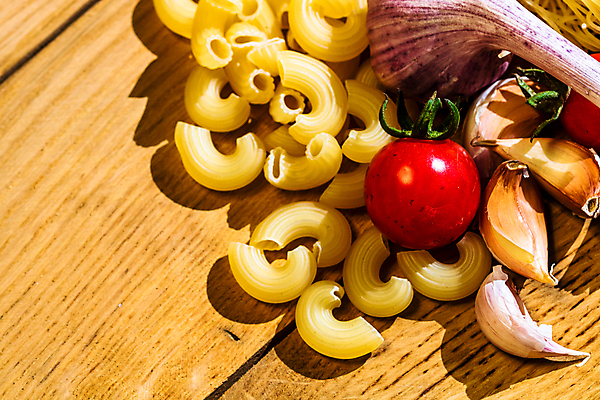 포토 JPG 해외이미지 전통 잡화 음식 백그라운드 다이어트 토마토 채소 재료 탁자 치즈 파스타 건강 마늘 스파게티 요리 사람없음 초록색 식사 저녁식사 이탈리아 신선 지중해 유기농 올리브 날것 모음 성분 바질 채식주의자 카피스페이스 해외포토 웰빙 열매 유럽 바다 컬러 가구 유제품 서양음식 공백 채식 파일형식 이미지허브