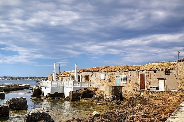포토 JPG 해외이미지 주간 꽃 바다 건축양식 하늘 사람없음 야외 건물 이탈리아 시칠리아섬 해외포토 자연요소 식물 건축물 건축 유럽 섬 파일형식 이미지허브
