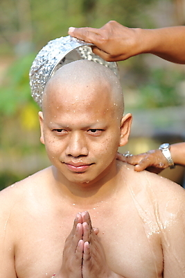 포토 JPG 해외이미지 전통 남자 아시아 종교 문화 불교 태국 한명 사람 동양인 성인 교회 믿음 사찰 영혼 재산 6 자르기 승려 만들기 신성 숭배 신앙심 해외포토 1 감정 나라 종교건축 모션 인종 건물 금융 숫자 성직자 파일형식 이미지허브