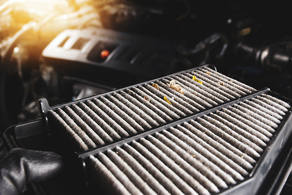 포토 JPG 해외이미지 비즈니스 부분 교통시설 자동차 새로움 사람없음 햇빛 검은색 기계 장비 얼룩 변화 수리 플라스틱 오브젝트 서비스 시스템 고정 엔진 모터 유지 교체 옛날 자동 중고 차고 필터 해외포토 육상교통 컬러 교통 컨셉 재질 태양 시설 파일형식 이미지허브