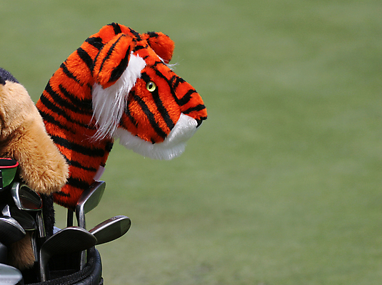 포토 JPG 해외이미지 스포츠 골프 가방 휴가 사람없음 골퍼 고급 클럽 해외포토 잡화 컨셉 운동선수 구기 파일형식 이미지허브