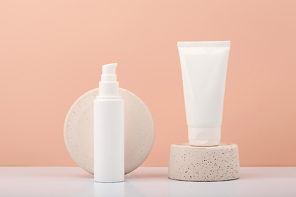 포토 JPG 해외이미지 실내 사람없음 화장품 스킨케어 공병 목업 분홍색배경 해외포토 분홍색 백그라운드 내부 뷰티 병_담는 파일형식 이미지허브