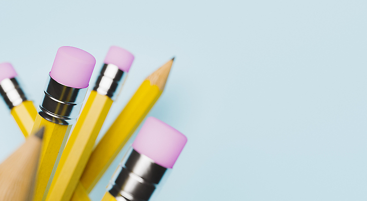 포토 JPG 해외이미지 사람없음 연필 3D 디지털합성 오브젝트 파란배경 카피스페이스 해외포토 백그라운드 학용품 파란색 필기구 공백 파일형식 이미지허브