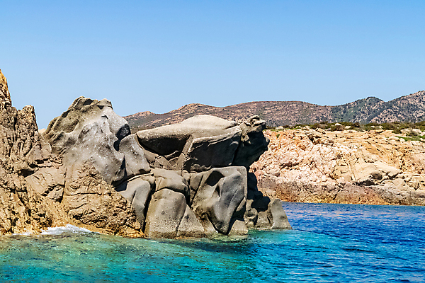 포토 JPG 해외이미지 유럽 모래 바다 섬 여행 자연 하늘 휴가 휴식 풍경 사람없음 야외 초록색 물 여름 파란색 컬러풀 햇빛 태양 뷰티 맑음 일몰 이탈리아 흰색 만 보트 지중해 암초 터키석 파라다이스 해외포토 자연요소 계절 나라 컬러 컨셉 배_교통 날씨 노을 보석 생태계 파일형식 이미지허브