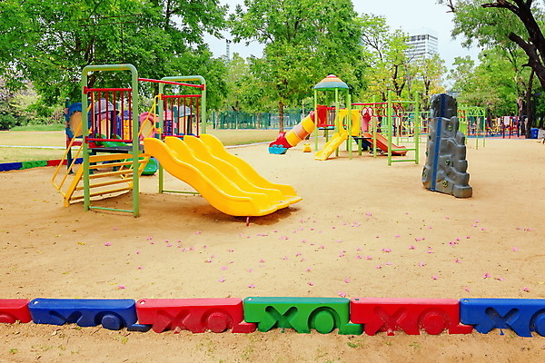 포토 JPG 해외이미지 나무 디자인 공원 교육 행복 어린이 모래 스포츠 백그라운드 사다리 학교 놀이 새로움 건강 안전 사람없음 야외 초록색 세트 컬러풀 장난감 운동 계단 정원 기쁨 장비 게임 도시 미끄럼틀 놀이터 플라스틱 오르기 커뮤니티 튜브 개발 돌봄 땅바닥 해외포토 식물 공공시설 감정 컬러 컨셉 모션 재질 바닥 사람 도구 놀이기구 파일형식 이미지허브