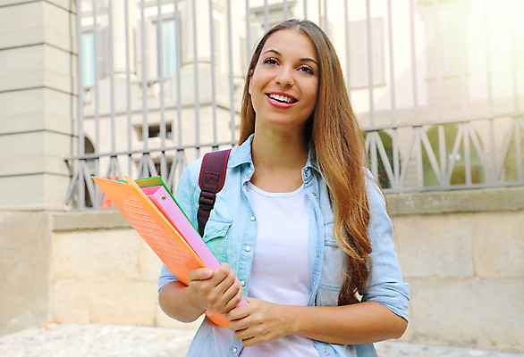 포토 JPG 해외이미지 백인 1 학생 응시 여자 교육 행복 포즈 백그라운드 학교 한명 사람 성인 야외 10대 컴퓨터 표현 잡기 콜롬비아 히스패닉 내추럴 염원 브라질사람 해외포토 서양인 시선 감정 모션 청소년 전자제품 남아메리카 파일형식 이미지허브