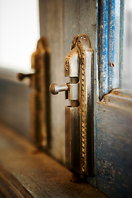 포토 JPG 해외이미지 디자인 벽 백그라운드 패턴 건축양식 텍스트 창문 자연 유리 열쇠 추상 주택 프레임 손잡이 안전 사람없음 내부 건물 목재 갈색 문 우주 금속 회색 수확 골동품 흰색 시골 닫기 보호 철 부식 질감 복고 잠금 보안 대문 그런지 옛날 철강 스타일 해외포토 나무 건축물 건축 컬러 컨셉 무늬 농업 재료 모션 재질 생태계 파일형식 이미지허브