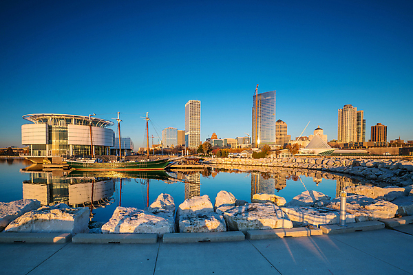 포토 JPG 해외이미지 호수 건축양식 하늘 부동산 사람없음 야외 건물 물 파란색 관광지 도시풍경 반사 일출 탑 항구 미국 일몰 새벽 도시 도심 시티라이프 지역 스카이라인 빛망울 해외포토 자연요소 라이프스타일 건축물 건축 컬러 여행 북아메리카 교통시설 풍경 빛 노을 재산 파일형식 이미지허브