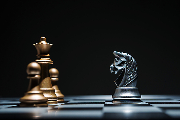 포토 JPG 해외이미지 조각 백그라운드 비즈니스 모션 놀이 성공 사람 경기 사람없음 검은색 어둠 경쟁 도전 수확 게임 흰색 우승 체스 계획 위험 오브젝트 체스판 장군 지능 플레이어 해외포토 직업 스포츠 컬러 컨셉 농업 최고 파일형식 이미지허브