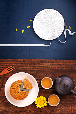 포토 JPG 해외이미지 꽃 리본 디저트 실내 사람없음 하이앵글 찻잔 찻주전자 파란배경 나무포크 월병 해외포토 식물 음식 뷰포인트 백그라운드 포크 주전자 잔 내부 파란색 과자 중국전통 파일형식 이미지허브