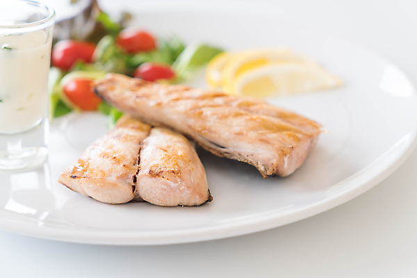 포토 JPG 해외이미지 접시 음식 다이어트 토마토 채소 고추 건강 육류 어류 스테이크 요리 사람없음 식당 식사 저녁식사 튀김 흰색 신선 그릴 왕 굽기 레몬 해산물 유기농 연어 후추 고등어 점심식사 고립 스페인어 맛있는 해외포토 식기 웰빙 컬러 과일 식재료 주방용품 서양음식 상점 수중동물 구이 향신료 파일형식 이미지허브