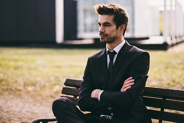 포토 JPG 해외이미지 백인 라이프스타일 공원 남자 행복 벤치 비즈니스 자연 성공 휴식 설계 아이디어 한명 미소 앉기 정장 성인 야외 금융 햇빛 유행 기쁨 도시 작업 비즈니스맨 우아함 전문직 명상 만족 경영자 시티라이프 지능 해외포토 서양인 직업 1 옷 공공시설 감정 컨셉 의자 모션 표정 사람 생활 경제 태양 직장인 리더 생태계 파일형식 이미지허브