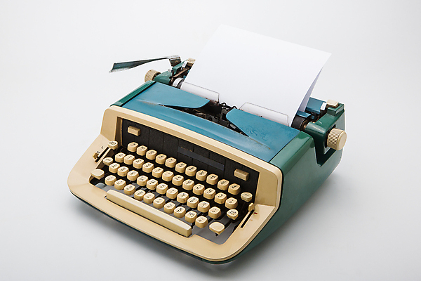 포토 JPG 해외이미지 캐릭터 알파벳 종이 백그라운드 컨셉 비즈니스 텍스트 열쇠 사람없음 빨간색 사무실 금속 검은색 기계 공백 장비 수확 골동품 흰색 키보드 업무 신용카드 기자 클래식 인쇄 휴대용 편지 작가 향수 오브젝트 문서 복고 페이지 타자기 시트 타입 고립 구식 옛날 조작 해외포토 직업 영어 컬러 농업 재질 금융 화장품 작업 파일형식 이미지허브