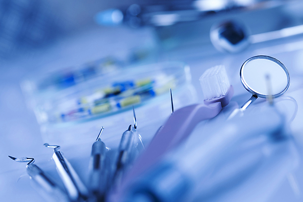 포토 JPG 해외이미지 사람없음 파란색 칫솔 치과용품 구강거울 해외포토 컬러 위생용품 의료용품 파일형식 이미지허브