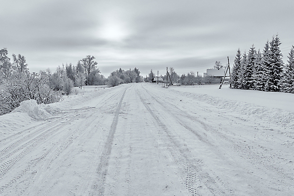 포토 JPG 해외이미지 나무 식물 구름 계절 공원 도로 길 여행 백그라운드 겨울 밭 자연 하늘 지붕 날씨 주택 흑백 풍경 초원 사람없음 야외 목재 빛 울타리 햇빛 태양 뷰티 마을 환경 맑음 냉동 검은색 추위 흰색 시골 기둥 숲 오두막 언덕 서리 장면 교외 방법 선로 제설기 수평선 해외포토 자연요소 공공시설 건축 컬러 농업 재료 교통시설 촬영기법 건물 담장 생태계 제설 파일형식 이미지허브