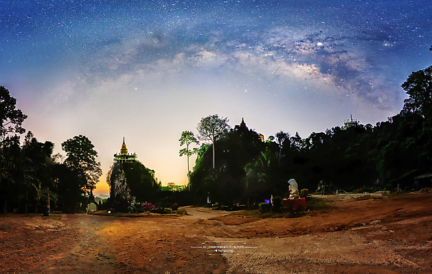 포토 JPG 해외이미지 별 밤하늘 사람없음 야외 분위기 야간 감성 몽환 해외포토 자연요소 컨셉 하늘 파일형식 이미지허브