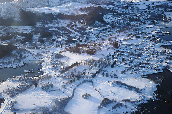 포토 JPG 해외이미지 유럽 바다 섬 여행 백그라운드 겨울 자연 하늘 산 안테나 파노라마 노르웨이 풍경 사람없음 물 파란색 얼음 일몰 정상 북극 북쪽 스칸디나비아 절정 눈내림 해외포토 자연요소 계절 나라 컬러 통신 눈_날씨 촬영기법 노을 극지방 방향 생태계 파일형식 이미지허브