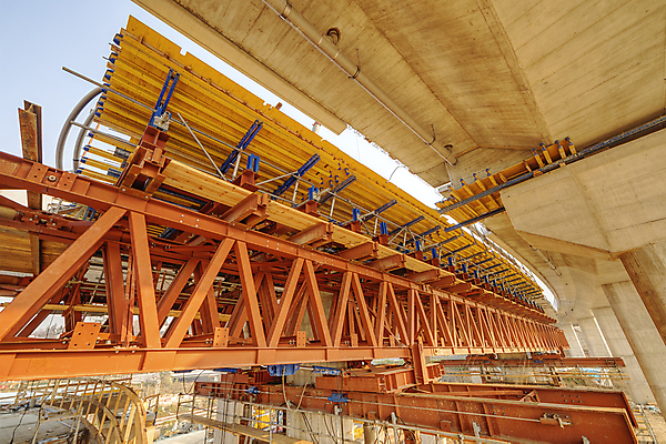 포토 JPG 해외이미지 디자인 줄 여행 비즈니스 건축양식 추상 새로움 사람없음 건물 옆모습 파란색 강 햇빛 탑 흰색 시간 닫기 땅 철 묘사 시작 각도 시멘트 방문 철탑 종료 발칸반도 방법 세르비아 철강 콘크리트 프로젝트 해외포토 건축물 건축 뷰포인트 컬러 컨셉 무늬 모션 태양 파일형식 이미지허브