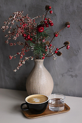 포토 JPG 해외이미지 커피 실내 사람없음 꽃병 라떼 해외포토 꽃 음료 내부 파일형식 이미지허브