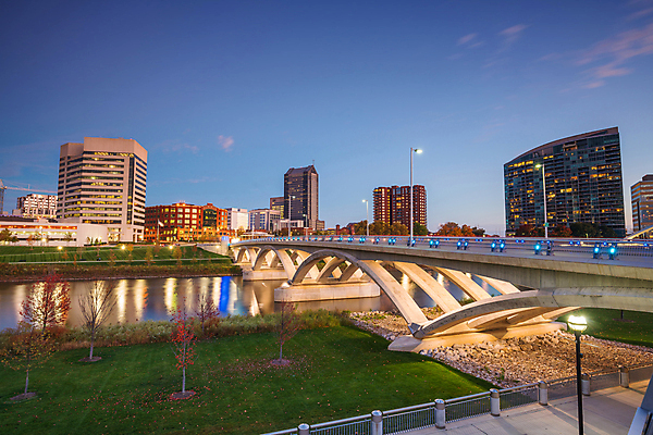 포토 JPG 해외이미지 야경 가로등 사람없음 야외 건물 강 도시풍경 고층빌딩 미국 도시 도심 저녁 스카이라인 가교 해외포토 건축물 공공시설 북아메리카 풍경 빌딩 야간 파일형식 풍경_경치 이미지허브