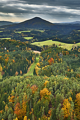 포토 JPG 해외이미지 주간 구름 단풍 자연 단풍나무 산 풍경 사람없음 야외 가을풍경 목초지 가을 해외포토 자연요소 나무 계절 잎 목장 생태계 파일형식 초원_자연 가을_계절 이미지허브