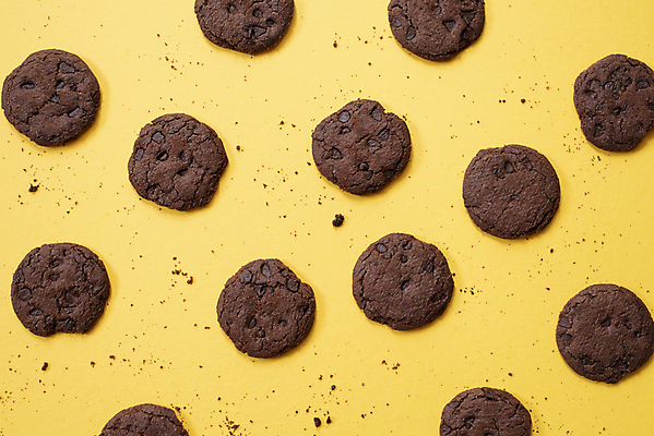 포토 JPG 해외이미지 음식 조각 백그라운드 디저트 사람없음 갈색 노란색 쌓기 쿠키 초콜릿 어둠 빵집 대접 신선 원형 그룹 달콤 맛 아침식사 폐기물 상품 정상 설탕 굽기 먹기 칼로리 덩어리 구성 노란배경 부스러기 해로움 핸드메이드 플랫레이 맛있는 해외포토 도형 컬러 컨셉 모션 상점 식사 플랫 쓰레기 구이 파일형식 이미지허브