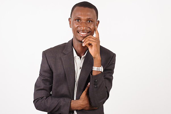 포토 JPG 해외이미지 모델 라이프스타일 손 응시 남자 얼굴 포즈 백그라운드 생각 짧은머리 표정 한명 사람 정장 머리 흰색 표현 손목시계 흰배경 고립 배려 혼자 해외포토 1 헤어스타일 시선 옷 시계 컬러 장신구 생활 신체부위 파일형식 이미지허브