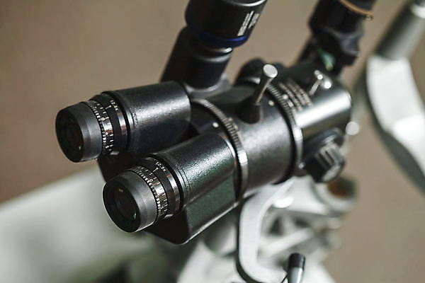 포토 JPG 해외이미지 직업 산업 얼굴 과학 컨셉 해부 건강 사람없음 치료 가로 머리 기계 쌍안경 장비 시험 질병 측정 시력 비전 안과 시력검사 돌봄 광학 검안사 해외포토 교육 의학 모션 병원 신체부위 망원경 검사_조사 파일형식 안경사 이미지허브