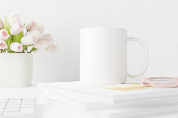 포토 JPG 해외이미지 템플릿 꽃 커피 백그라운드 꽃무늬 한명 장식 컵 봄 공백 낭만 머그컵 튤립 흰색 상품 목업 해외포토 식물 1 식기 계절 음료 컬러 컨셉 무늬 사람 파일형식 이미지허브