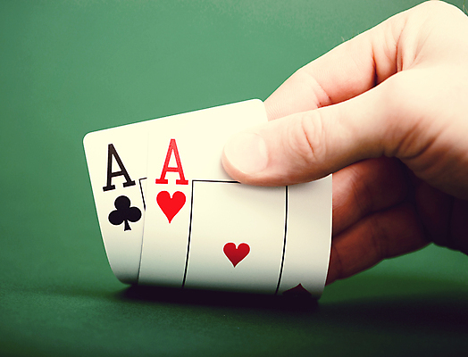 포토 JPG 해외이미지 손 백그라운드 일러스트 놀이 탁자 성공 사람없음 빨간색 초록색 숫자 우주 검은색 경쟁 거래 게임 흰색 하트 우승 신용카드 행운 재산 도박 놀이터 위험 갑판 삽 오브젝트 카지노 클럽 기회 다이아몬드 포커 이익 중독 곤봉 라스베가스 승자 에이스 해외포토 모양 문자 스포츠용품 컬러 가구 컨셉 배_교통 신체부위 금융 최고 트럼프 보석 파일형식 이미지허브