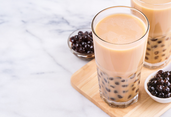 포토 JPG 해외이미지 디저트 잔 실내 사람없음 흰배경 유리그릇 나무쟁반 버블티 카피스페이스 타피오카펄 해외포토 그릇 식기 음료 음식 백그라운드 유리 쟁반 내부 목재 공백 흰색 파일형식 이미지허브