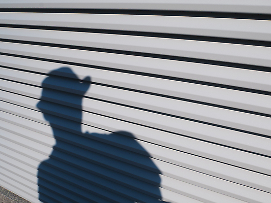 포토 JPG 해외이미지 백인 모델 1 라이프스타일 커플 응시 남자 행복 실루엣 얼굴 벽 여행 백그라운드 컨셉 셔츠 신체 자연 성공 그림자 서기 사람 소년 성인 사람없음 야외 빛 태양 뷰티 유행 검은색 어둠 흰색 도시 심볼 고립 스타일 해외포토 자연요소 서양인 시선 감정 어린이 컬러 상의 관계 모션 촬영기법 생활 신체부위 생태계 파일형식 이미지허브