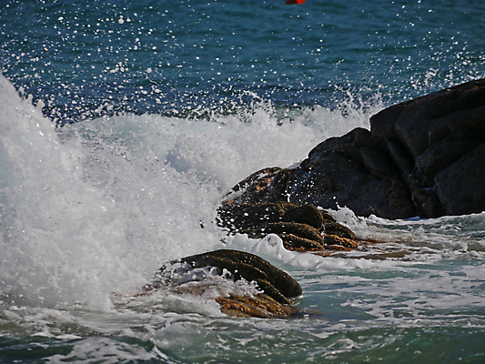 포토 JPG 해외이미지 공원 파도 바다 여행 백그라운드 자연 하늘 휴가 사람없음 야외 물 파란색 맑음 힘 폭포 흰색 떨어짐 큼 분수 분무기 암초 폭풍 반대 대서양 격파 스플래쉬 해외포토 자연요소 공공시설 컬러 컨셉 모션 날씨 크기 생태계 파일형식 이미지허브