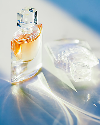 포토 JPG 해외이미지 실내 사람없음 뷰티 화장품 향수 향수병 브랜딩 세련 해외포토 내부 병_담는 파일형식 이미지허브