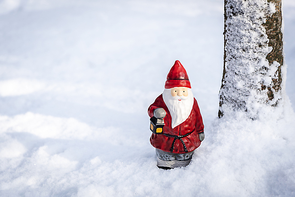 포토 JPG 주간 나무 크리스마스 겨울 크리스마스용품 사람없음 야외 산타클로스 설원 미니어처 눈 오브젝트 산타모양 눈덮임 국내포토 자연요소 모양 식물 계절 기념일 컨셉 날씨 눈_날씨 모형 용품 파일형식