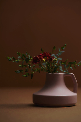 포토 JPG 스튜디오촬영 잎 실내 사람없음 꽃병 가을 분위기 오브젝트 감성 조화 갈색배경 국내포토 식물 계절 꽃 백그라운드 컨셉 내부 갈색 파일형식