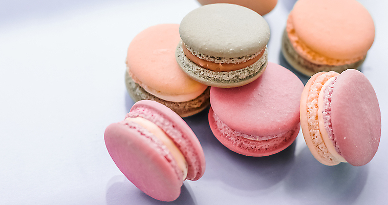 포토 JPG 해외이미지 디저트 실내 사람없음 달콤 마카롱 보라색배경 해외포토 음식 백그라운드 내부 보라색 맛 파일형식 이미지허브