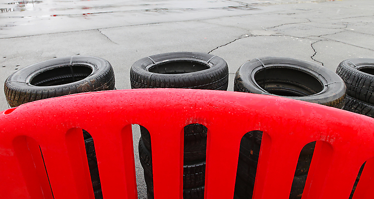 포토 JPG 해외이미지 도로 교통시설 자동차 거리 사람없음 울타리 운전 시험 센터 주차 아스팔트 시설 타이어 폴리곤 해외포토 교육 길 육상교통 교통 모션 담장 파일형식 이미지허브