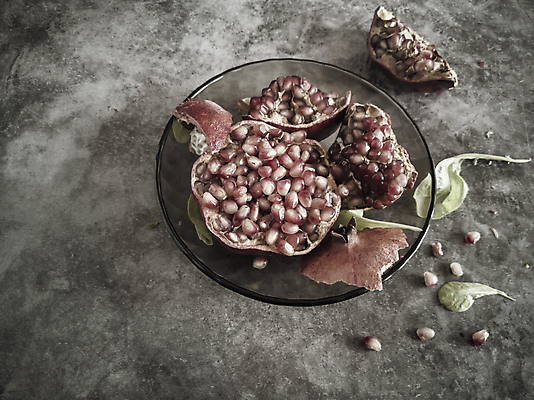 포토 JPG 해외이미지 나무 식물 음식 백그라운드 과일 재료 자연 탁자 디저트 건강 씨앗 사람없음 가로 빨간색 주스 신선 달콤 오브젝트 유기농 날것 슬라이스 석류 내추럴 바이오 숙성 아열대 작살 채식주의자 해외포토 웰빙 음료 컬러 가구 맛 생태계 채식 파일형식 이미지허브