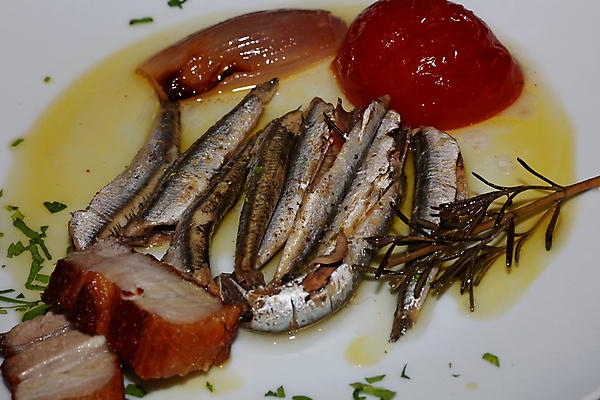 포토 JPG 해외이미지 접시 음식 바다 농업 다이어트 탁자 주택 육류 어류 요리 사람없음 목재 머리 주방 식사 시골 유혹 먹기 해산물 향신료 준비 날것 레시피 비타민 단백질 바이오 생식 스페인어 청어 핸드메이드 해외포토 나무 식기 산업 가구 컨셉 식재료 재료 모션 건강 건물 신체부위 수중동물 영양소 향미료 파일형식 이미지허브