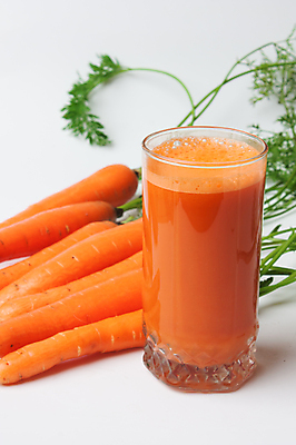 포토 JPG 해외이미지 잔 실내 사람없음 당근 흰배경 건강식 당근주스 디톡스 해외포토 식기 음식 백그라운드 뿌리채소 건강 내부 흰색 야채주스 파일형식 이미지허브