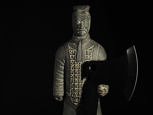 포토 JPG 해외이미지 여행 사람없음 여행객 금속 중국 캠핑 피규어 공구 칼날 기념품 도끼 병정 전사 해외포토 아시아 재질 레저 사람 미니어처 도구 오브젝트 파일형식 이미지허브