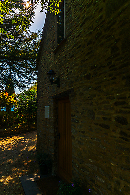 포토 JPG 해외이미지 영어 외관 도로 길 선 벽 건축양식 창문 영국 잉글랜드 거리 주택 사람없음 문 마을 수확 도시 보행자 재산 타운 연립주택 개발 기간 빅토리아 옛날 줄서기 철책 해외포토 문자 건축 유럽 농업 교통시설 모션 건물 금융 파일형식 이미지허브