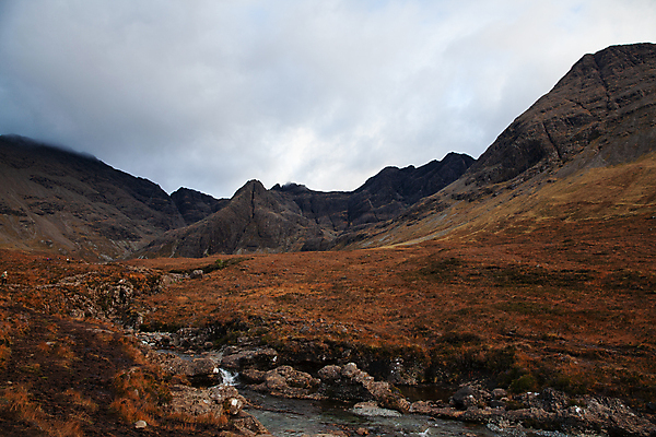 포토 JPG 해외이미지 구름 여행 백그라운드 자연 하늘 영국 산 풍경 사람없음 야외 초록색 물 여름 파란색 강 계곡 봄 트래킹 하이킹 가을 개울 언덕 내추럴 스코틀랜드 해외포토 자연요소 계절 유럽 컬러 레저 생태계 파일형식 이미지허브